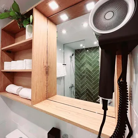 아파트 70 Steps B